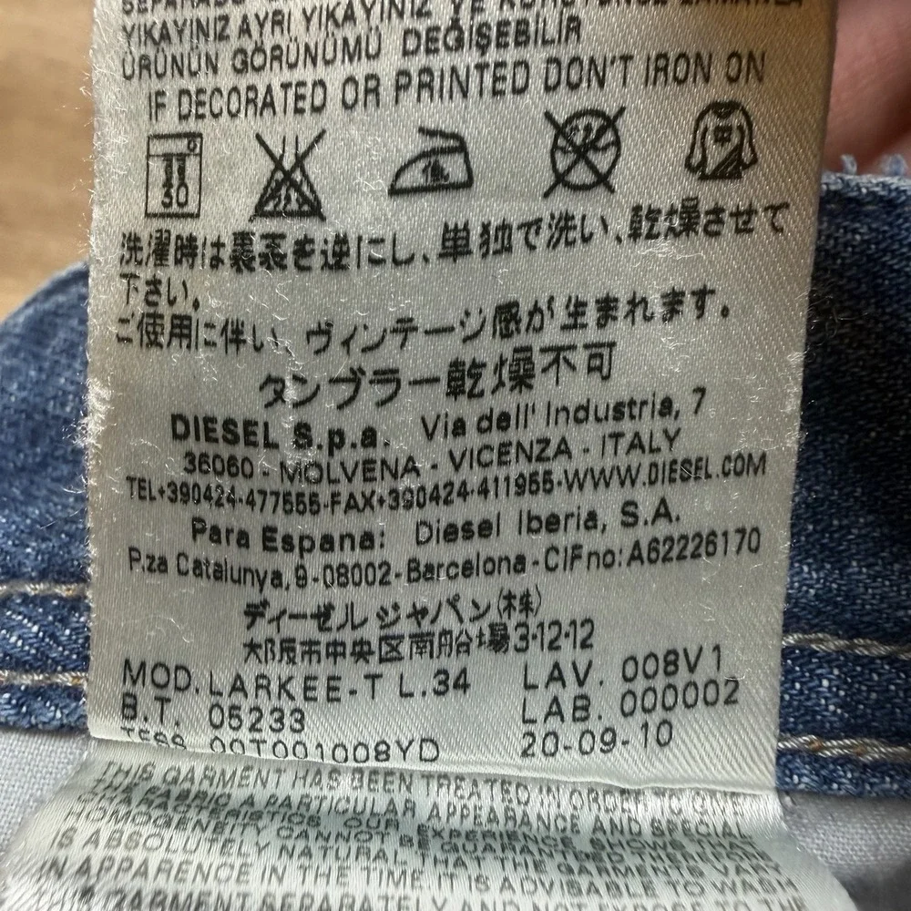 Diesel Larkee-T Jeans Men 33x34 Blue Regular Tapered Distressed‎ Denim 008V1